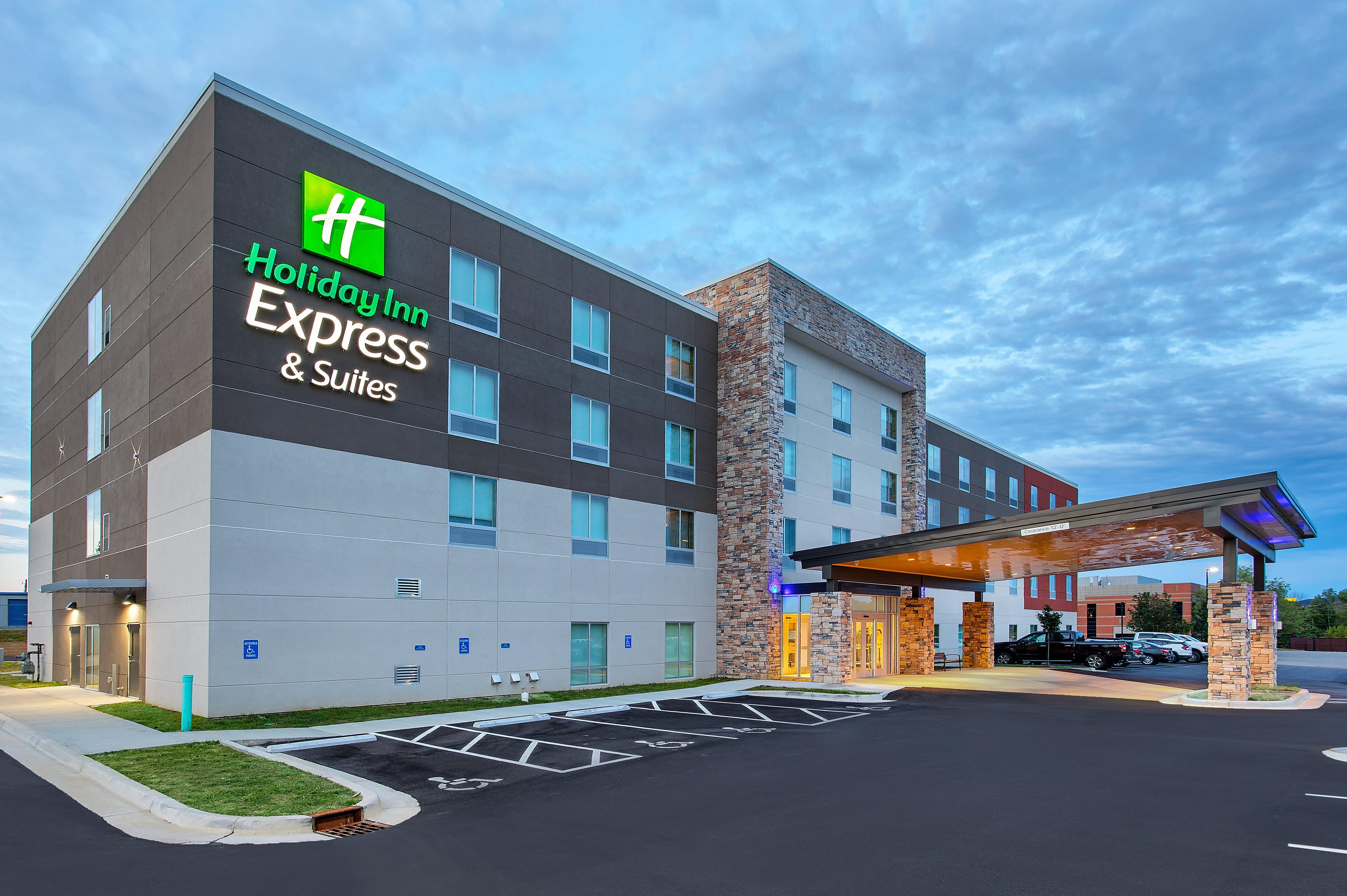 Holiday Inn Express & Suites - La Grange By Ihg Exterior foto